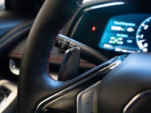 Used 2024 Chevrolet Corvette Stingray Coupe w/ 1LT image 31