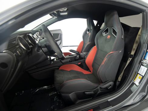 Used 2020 Ford Mustang Shelby GT350R w/ GT350R Equipment Group 920A RWD image 35