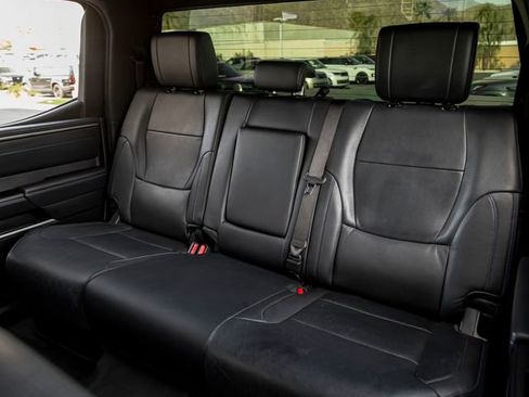 Used 2022 Toyota Tundra Platinum w/ Advanced Package AWD/4WD image 28