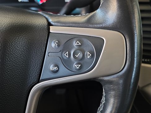 Used 2018 GMC Yukon Denali w/ Open Road Package AWD/4WD image 15
