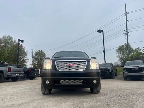 Used 2008 GMC Yukon XL Denali AWD/4WD image 4
