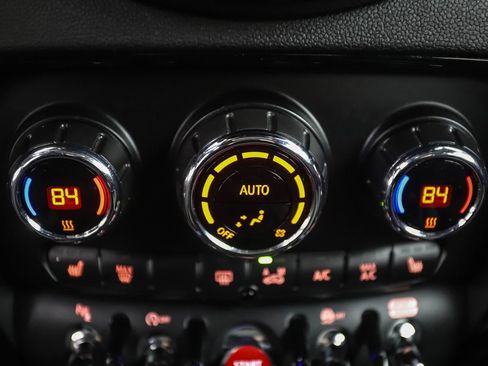 Used 2022 MINI Cooper Clubman John Cooper Works image 19