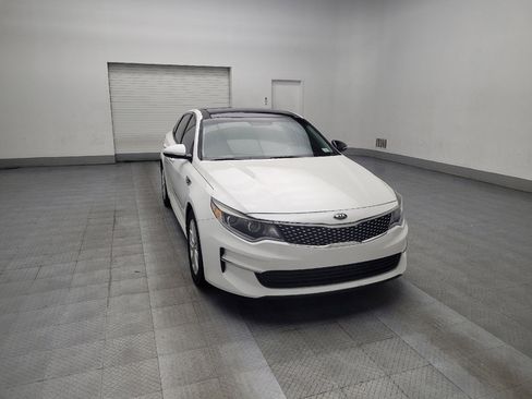 Used 2016 Kia Optima EX w/ Premium Package image 13