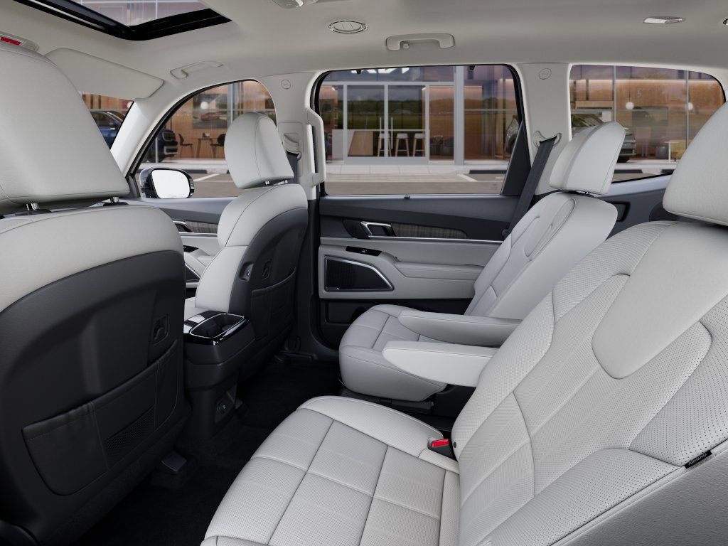 New 2025 Kia Telluride SX w/ SX Captain's Chair Package FWD image 18