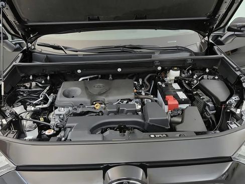 Used 2025 Toyota RAV4 LE AWD/4WD image 23