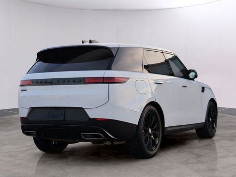 Used 2025 Land Rover Range Rover Sport SE AWD/4WD image 5
