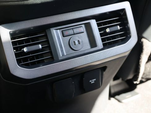 Used 2024 Ford F450 Platinum w/ FX4 Off-Road Package image 44