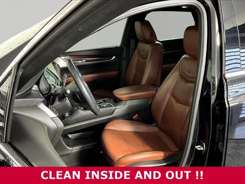Used 2022 Cadillac XT5 Premium Luxury w/ Technology Package FWD image 18