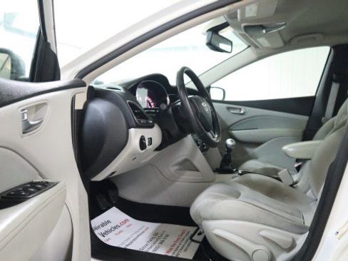 Used 2013 Dodge Dart SXT w/ Popular Equipment Group image 9