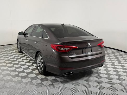 Used 2016 Hyundai Sonata Sport w/ Option Group 1V FWD image 7