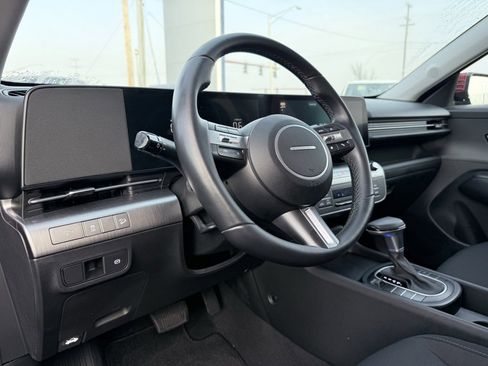 Used 2024 Hyundai Kona SEL image 10