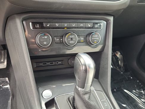 Used 2019 Volkswagen Tiguan SEL R-Line AWD/4WD image 22