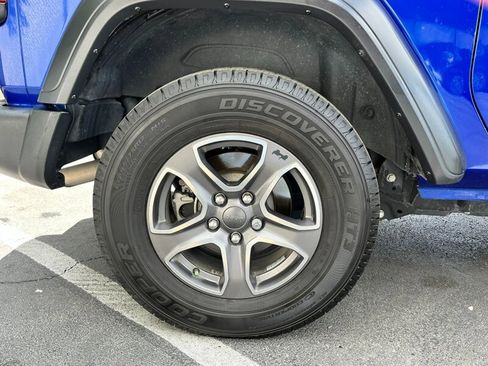 Used 2018 Jeep Wrangler Sport S image 11