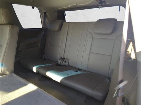 Used 2018 Chevrolet Tahoe LT image 13