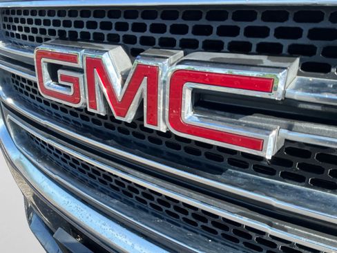 Used 2013 GMC Acadia SLT FWD image 17