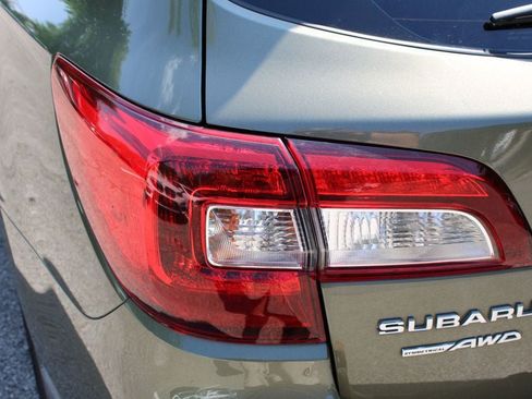 Used 2017 Subaru Outback 2.5i AWD/4WD image 10