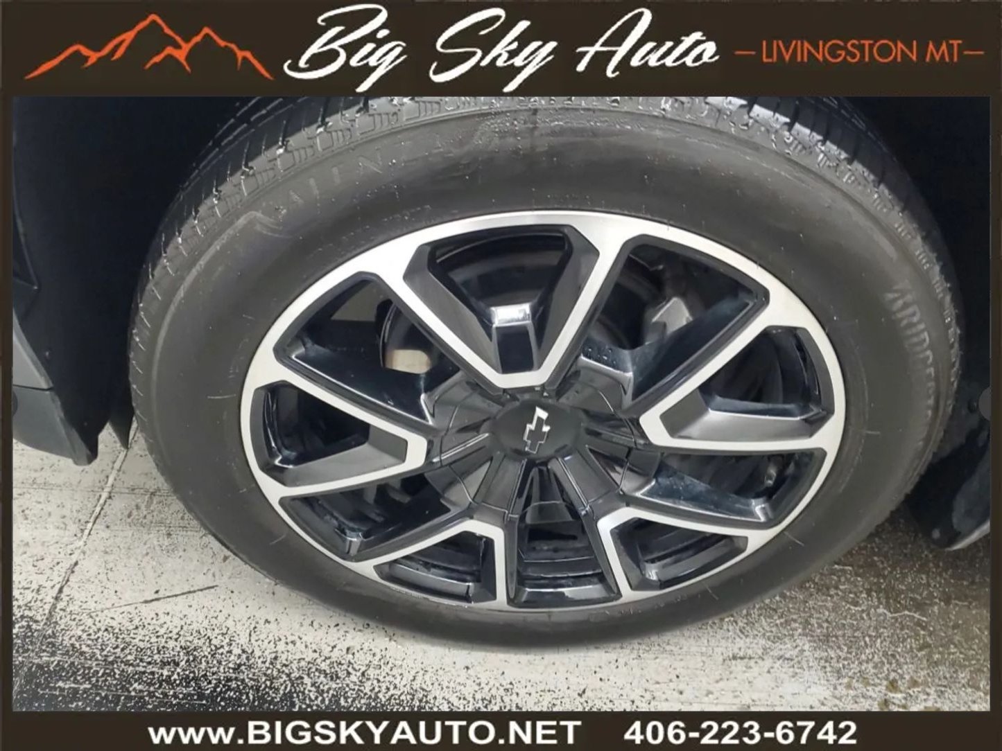 Used 2026 Chevrolet Suburban RST w/ Comfort Package AWD/4WD image 5
