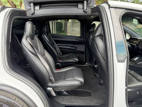 Used 2022 Tesla Model X Plaid AWD/4WD image 9