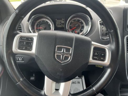 Used 2019 Dodge Grand Caravan GT image 12