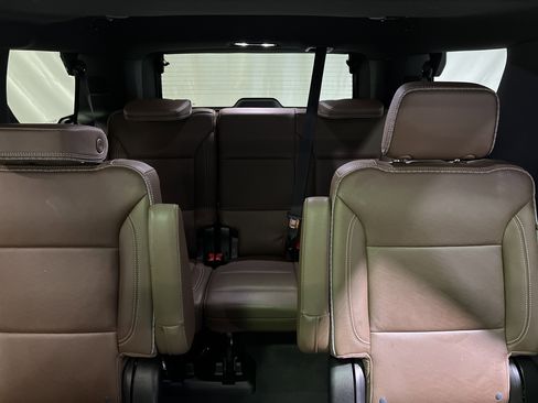 Certified 2023 Chevrolet Tahoe High Country w/ Premium Package image 19