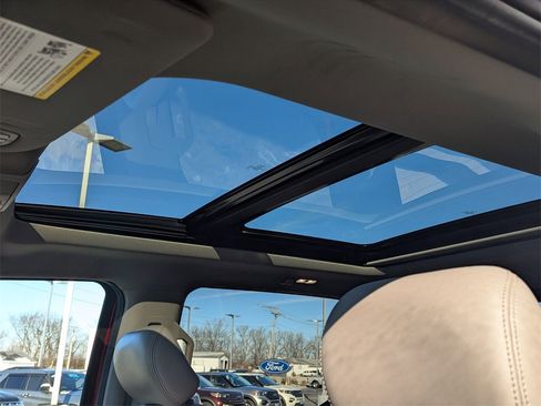 Used 2019 Ford F150 Lariat w/ Equipment Group 502A Luxury image 21