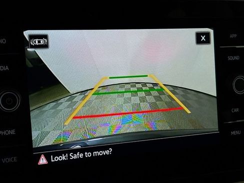 New 2025 Volkswagen Taos SE image 14