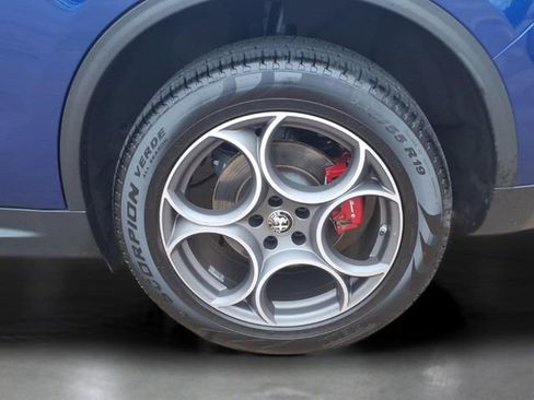 Used 2023 Alfa Romeo Stelvio Sprint image 34