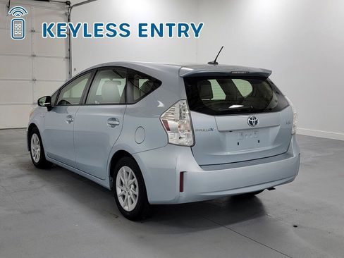 Used 2012 Toyota Prius V Three FWD image 6