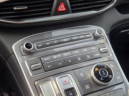 Used 2023 Hyundai Santa Fe SEL w/ Premium Package AWD/4WD image 39