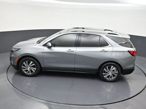 Used 2023 Chevrolet Equinox Premier FWD image 18
