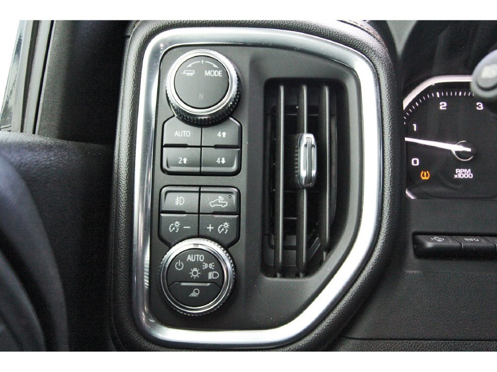 Used 2021 GMC Sierra 2500 AT4 w/ AT4 Premium Plus Package AWD/4WD image 23