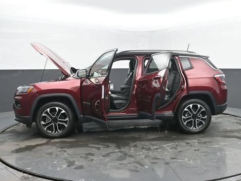 Used 2022 Jeep Compass Limited AWD/4WD image 55