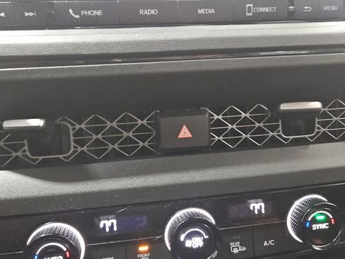 Used 2023 Honda Accord EX image 30
