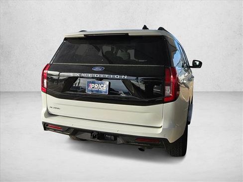 Used 2025 Ford Expedition Active image 5