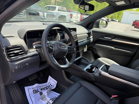 New 2026 GMC Terrain Elevation w/ Elevation Premium Package image 13