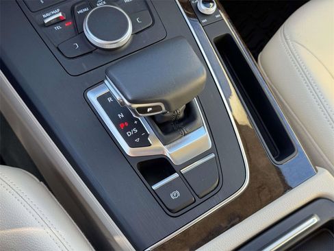 Used 2019 Audi Q5 2.0T Premium w/ Convenience Package image 30