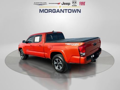 Used 2017 Toyota Tacoma 4x4 Double Cab image 7