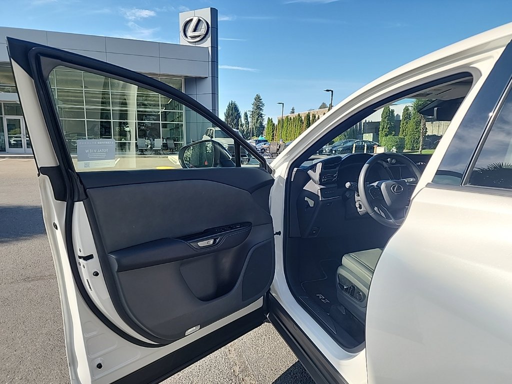 Certified 2024 Lexus RZ 450e Premium w/ Technology Package AWD/4WD image 9