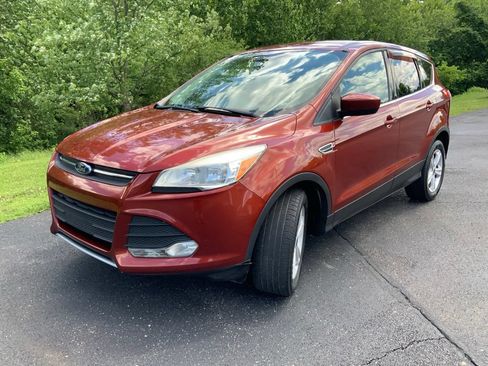 Used 2015 Ford Escape SE AWD/4WD image 5