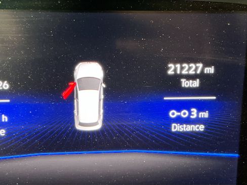 Used 2022 Volkswagen Tiguan SE image 12