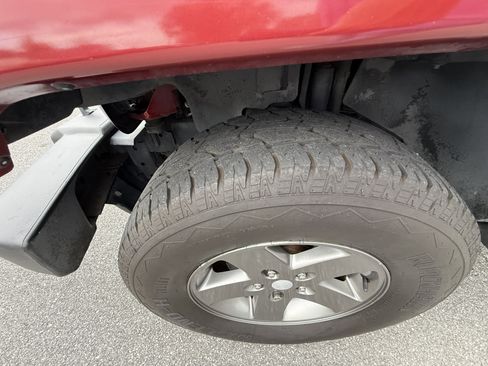 Used 2012 Jeep Wrangler Unlimited Sport image 32