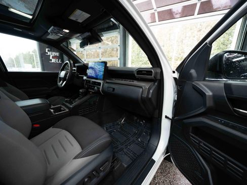 Used 2024 Toyota Tacoma TRD Sport w/ TRD Sport Upgrade Package image 25