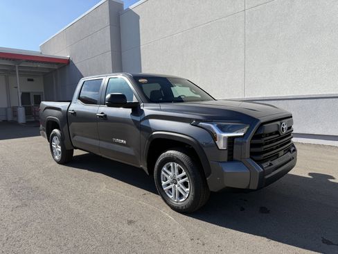 New 2026 Toyota Tundra SR5 image 4