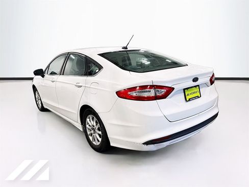 Used 2015 Ford Fusion S FWD image 7