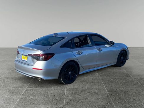 Used 2025 Honda Civic Sport image 5