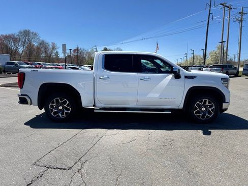 Used 2023 GMC Sierra 1500 SLT w/ SLT Premium Package AWD/4WD image 7