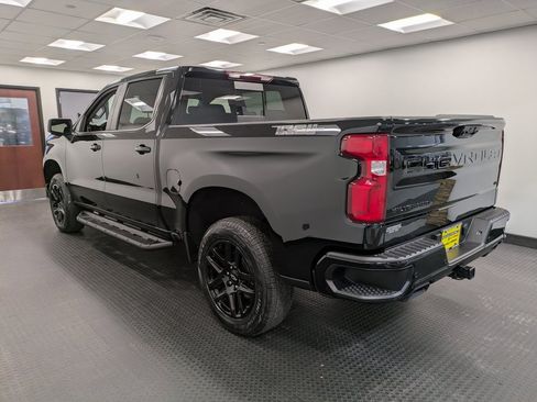 Used 2022 Chevrolet Silverado 1500 LT Trail Boss w/ LT Trail Boss Premium Package image 6