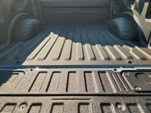 New 2026 Ford F250 Lariat w/ Black Appearance Package image 28