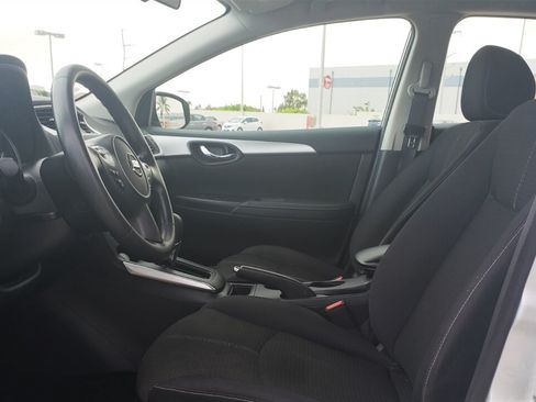 Used 2018 Nissan Sentra S FWD image 9