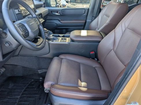 Used 2025 Toyota Land Cruiser w/ Premium Package image 9